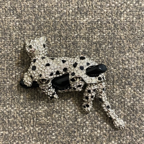 Vintage Sparkling Stone Leopard Brooch - Picture 1 of 4